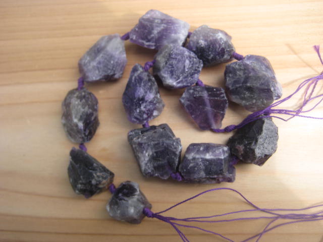 Amethyst Beads protection, purification, release of addiction and connection to the Divne 3677